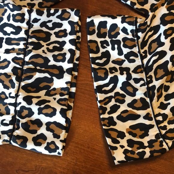 Banana Republic Leopard print pajamas XS coordinate set/sold as a set/ luxurious - Picture 6 of 15